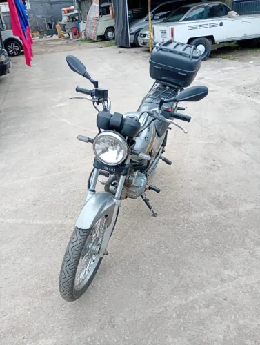 yamaha ybr 125 2007 nao deve nada de DOC, é só transferir