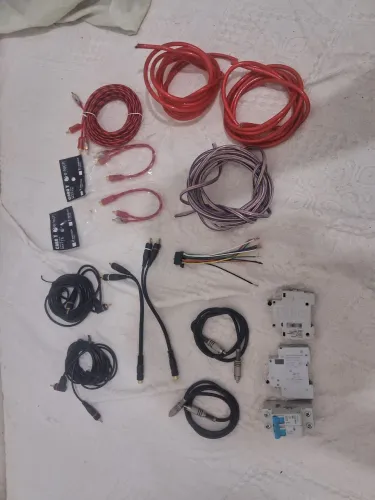 Peca de som automotivo 