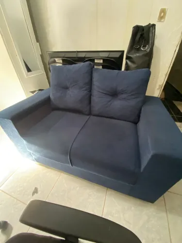 Sofá 2 lugares + 2 puffs