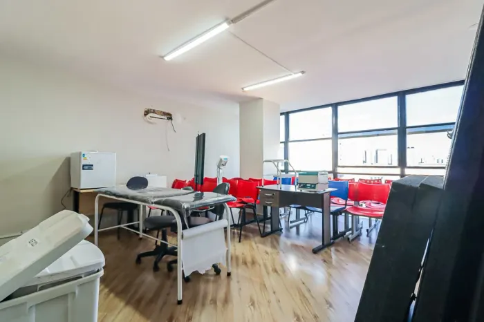 Sala comercial na Rua Manuel Borba, 292 - 4º andar 240 m²