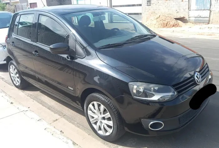Volkswagen Fox 1.0 MI Total Flex 8V 5P 2011