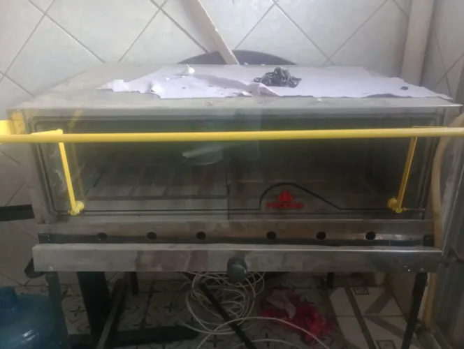 Vendo forno semi novo