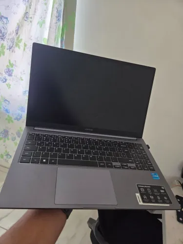 Notebook Samsung Book 4
