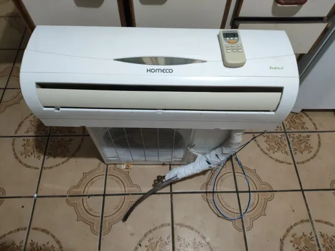 Ar condicionado 9000btus quente e frio com instalação de fácil acesso inclusa+ garantia.