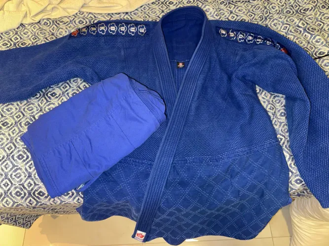 Kimono Budokan Azul tamanho A2