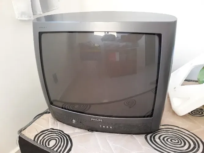 TV Philips tubo 20" não liga