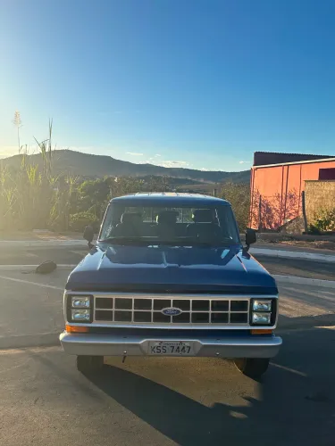 Ford F-1000 S. S. Diesel / S.s. Diesel Turbo 1988