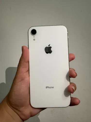 iPhone XR 64 gb saúde da bateria 72% todo original
