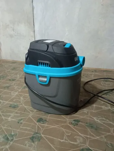 Aspirador de pó e água com 1400w de potência