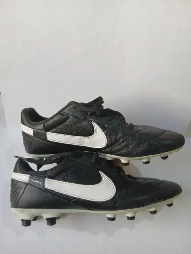 Chuteira de campo Nike Premier 3