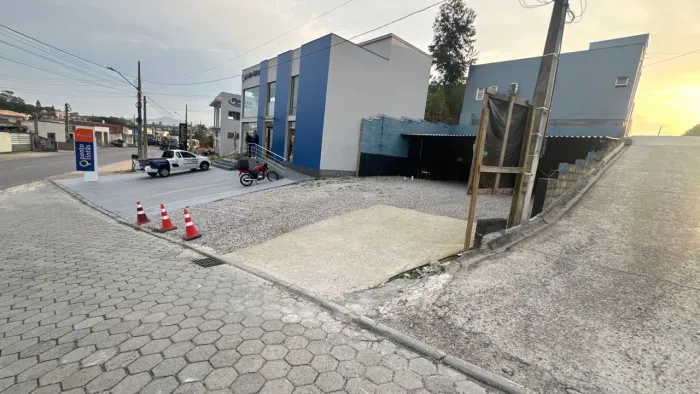 vendo ou troco Terreno Residencial/comercial