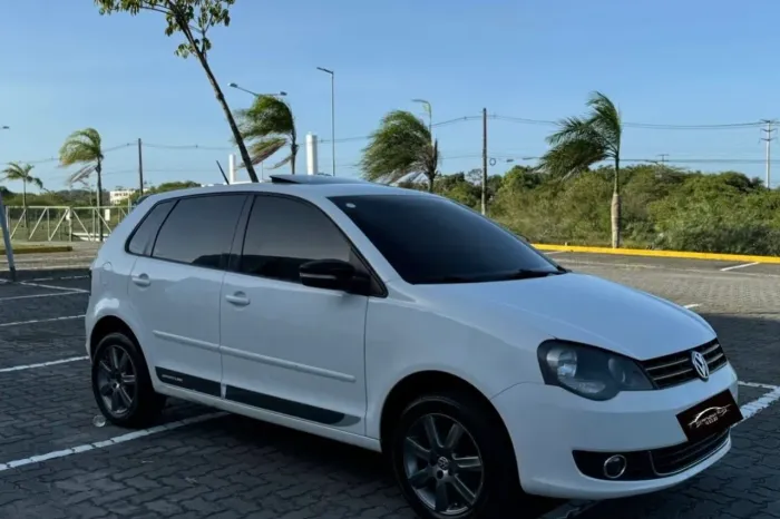 Volkswagen Polo Sportline 1.6 MI Total Flex 8V 5P 2013