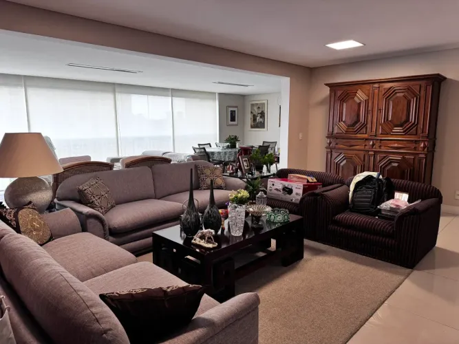 Apartamento de 160m² com 3 suítes no Condomínio Califórnia - Novamérica