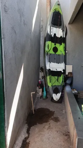 Kaiak semi novo com pedal