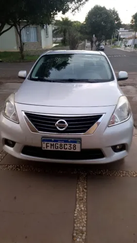 Nissan Versa SL 1.6 16V Flex Fuel 4P Mec. 2014