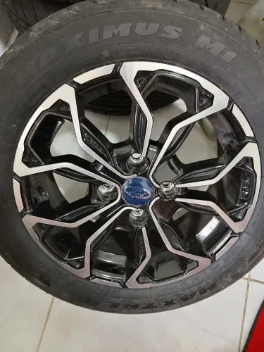 Rodas Ford