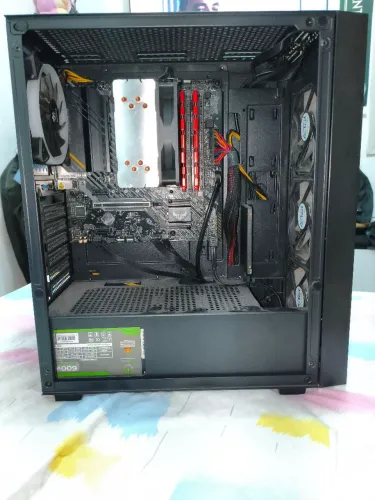 Pc gamer AMD Ryzen 7 5700g