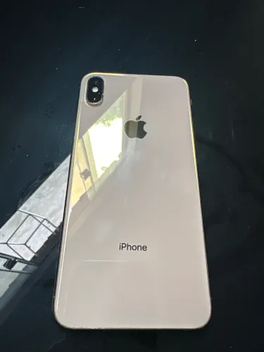 iPhone XS pro 64GB em estado de novo bateria 100% nunca aberto