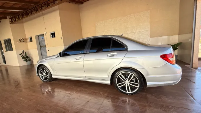 Mercedes-Benz C-180 CGI Sport 1.6 TB 16V 156cv Aut. 2013