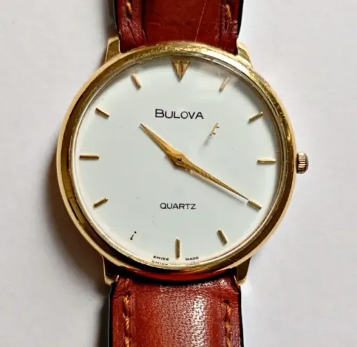 Relógio BULOVA Quartz - usado