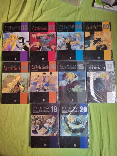 Fullmetal Alchemist kit mangá 7 ao 10