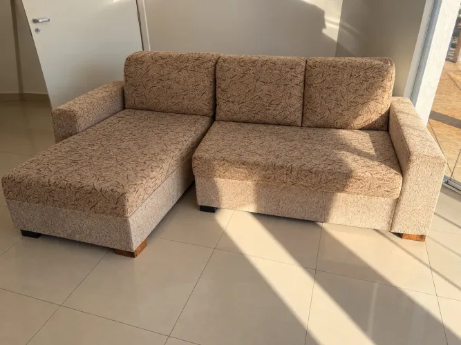 Sofá Retrátil com Chaise 3 Lugares - Muito Conservado