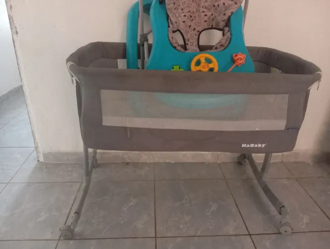 Vende-se berço portátil