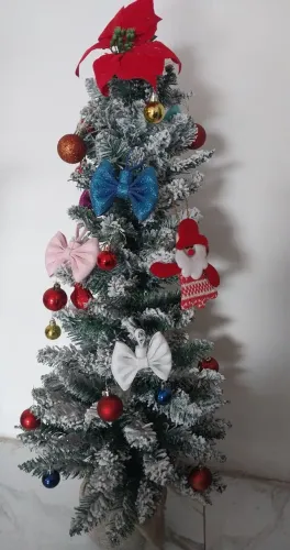 VENDO ÁRVORE DE NATAL