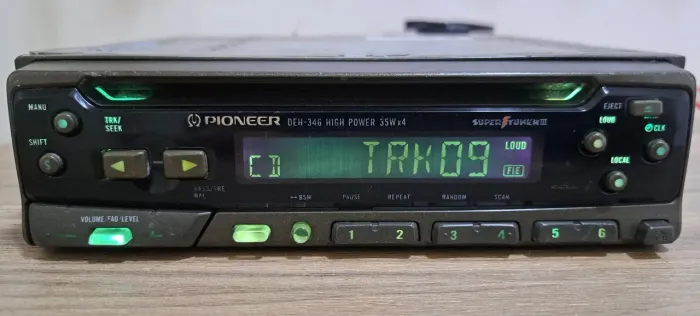 Pioneer DEH 346 CD PLAYER