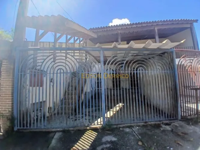 Sobrado com 3 quartos, Conjunto Habitacional Terra dos Ipês I (Norte) - Pindamonhangaba