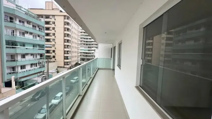 Ed. Porto de Itapoã Apartamento 3 Quartos c/Suíte Sol da Manhã e Lazer Completo na Praia d