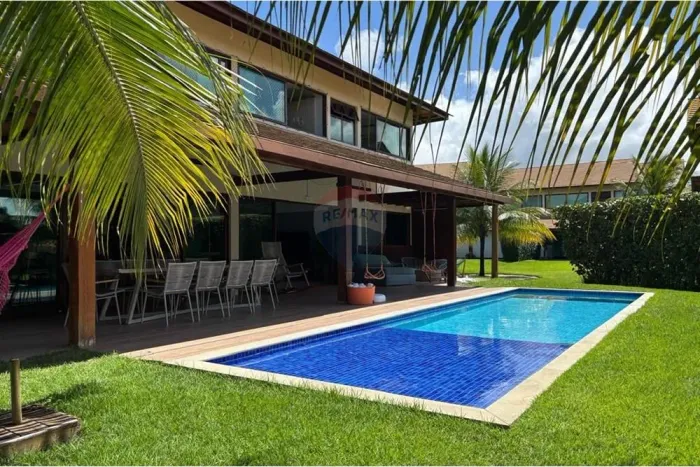 Aluga casa 8 quartos na Praia dos Carneiros.
