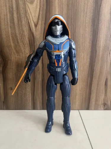 Boneco Taskmaster (O Treinador) da linha Titan Hero Series: Blast Gear