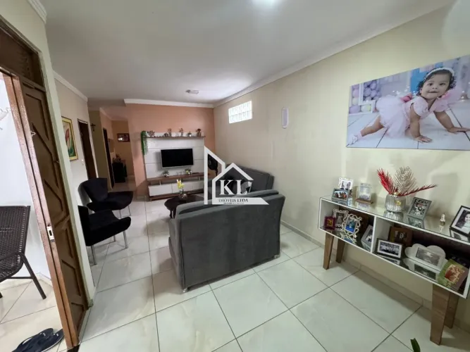 Belíssima casa lado da sombra - 3 Quartos - 155M2 - Área Gourmet em Nova Parnamirim