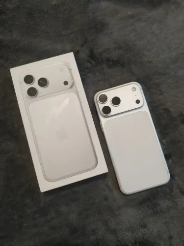 iPhone 17 pro max