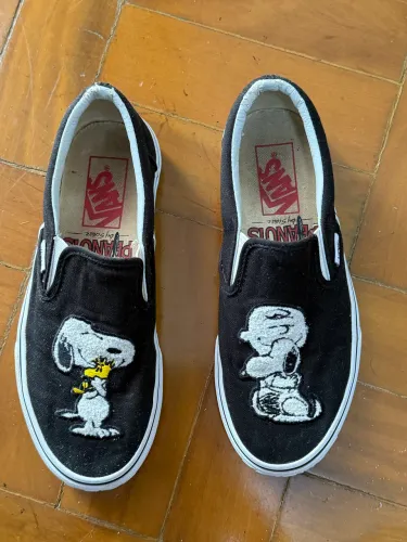 Tênis vans Peanuts Snoopy ótimo estado tamanho 23,5 cm