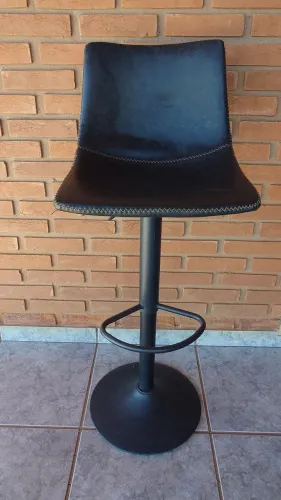 3 bancos iguais