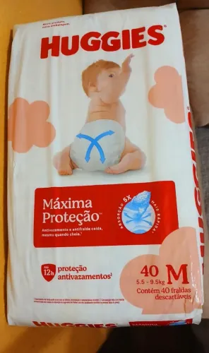 Pacotes de fraudas Huggies lacrados 
