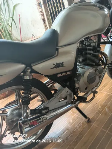 Suzuki yes 2008 conservada top