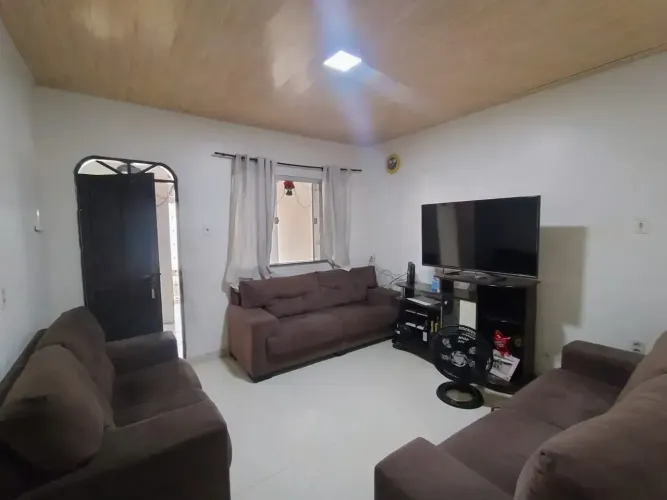 VENDO CASA DE 3/4 COM GARAGEM NA CIDADE NOVA 5, PRÓX. AS PRINCIPAIS