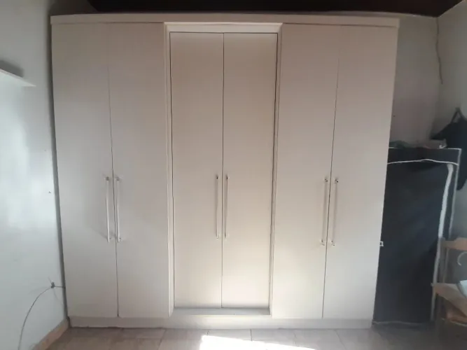 Guarda-Roupa Casal Grande 6 Portas - Super Conservado!