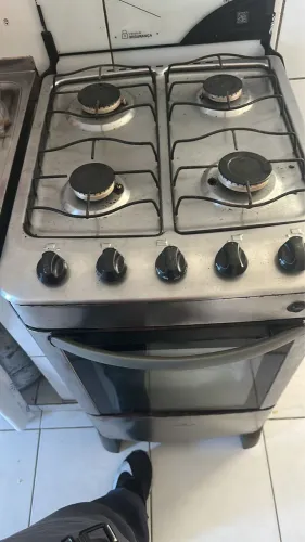 Fogão e outros móveis e eletrodomésticos 