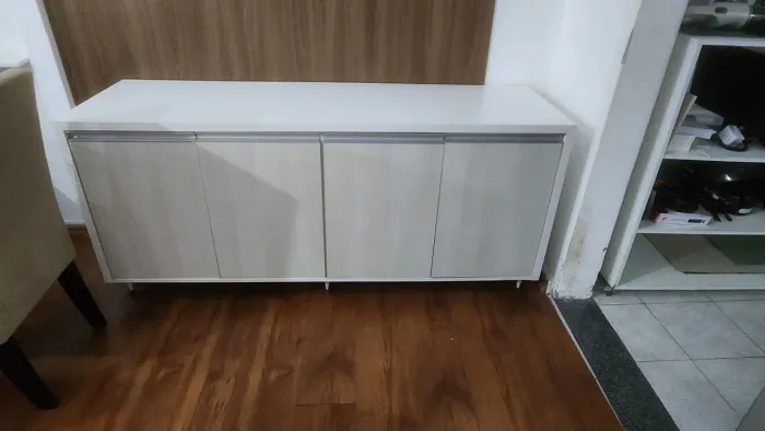 BALCÃO 4 PORTAS EM MDF ( 1.80x0,55x0,79)