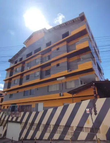 PIATÃ! ALUGO EXCELENTE SALA COMERCIAL EXCELENTE LOCALIZAÇÃO R$ 1.500,00 INCLUSO TAXAS