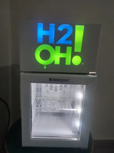 Geladeira,demonstradora da H2O