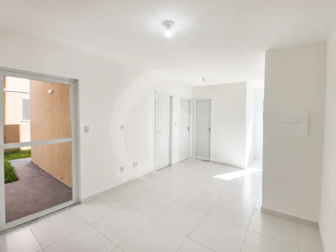 Apartamento Giardino para Locação na Barra dos Coqueiros | 2 Quartos e Giardino
