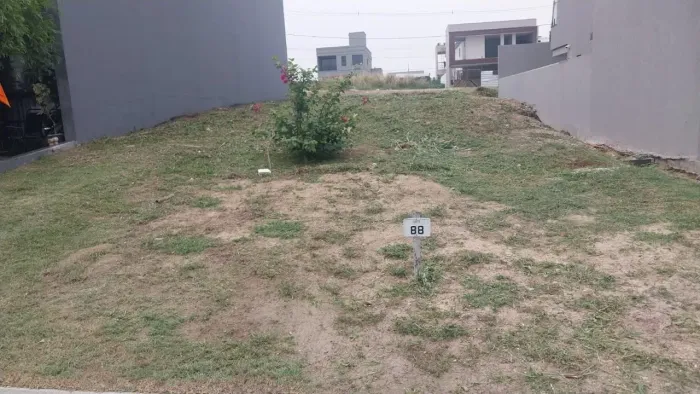 Terreno condomínio estoril