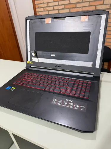 Carcaça Nitro 5 17 polegadas