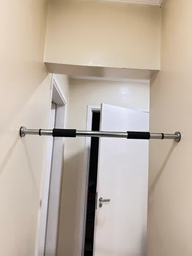 Barra para flexão de exercícios