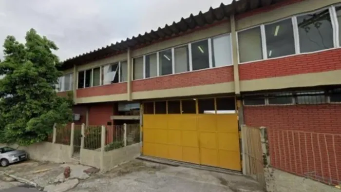 Leilão - Comercial - De R$4.000.000,00 Por R$2.000.000,00